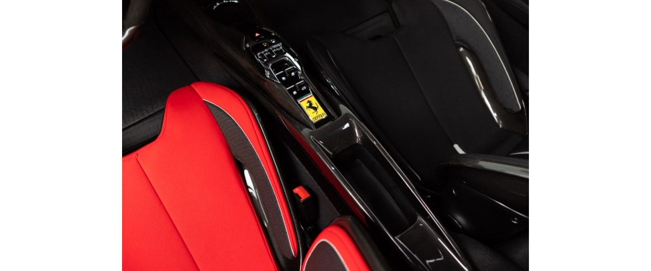 New-2024-Ferrari-296-GTS (14).jpg